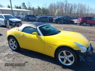 2007 Pontiac Solstice z VIN 1G2MB35B87Y138649, wystawiony jako IAAI lot #41791311 z przebiegiem 65 740 mil mil oraz . Historia ofert i sprzedaży dostępna na DreamBid. Obrazek 1.
