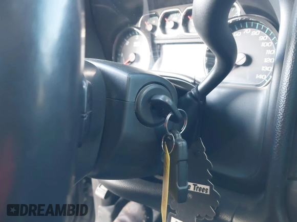 2018 Chevrolet Silverado 1500 LT with VIN 3GCPCRECXJG431472, listed as a IAAI auction lot 41825820 with 118,452 mi miles and . Bid and sale history available at DreamBid. Image 11.