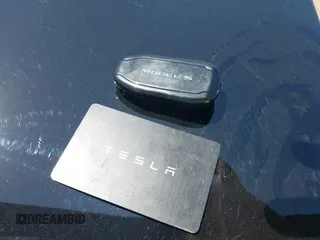 2022 Tesla Model S z VIN 5YJSA1E59NF470813, wystawiony jako IAAI lot #41935297 z przebiegiem Nie podano mil oraz . Historia ofert i sprzedaży dostępna na DreamBid. Obrazek 11.