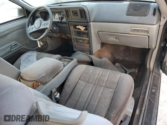 1988 Ford Thunderbird with VIN 1FABP60F9JH246775, listed as a Copart auction lot 77428264 with Not Provided miles and Salvage Title. Bid and sale history available at DreamBid. Image 8.
