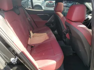 2024 BMW 5 Series 530i z VIN WBA43FJ08RCS17556, wystawiony jako Copart lot #48853495 z przebiegiem 4 151 mil mil oraz Szkoda całkowita • Salvage title. Historia ofert i sprzedaży dostępna na DreamBid. Obrazek 11.