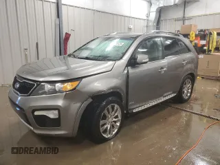 2013 Kia Sorento SX with VIN 5XYKWDA20DG381783, listed as a Copart auction lot 41700125 with 223,877 mi miles and Clean Title. Bid and sale history available at carsss.com. Image 1.