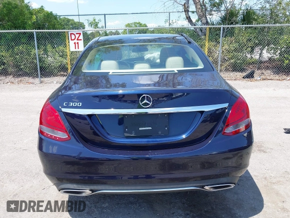 2017 Mercedes-Benz C 300 z VIN 55SWF4JB0HU219942, wystawiony jako IAAI lot #42227791 z przebiegiem 42 498 mil mil oraz . Historia ofert i sprzedaży dostępna na DreamBid. Obrazek 17.