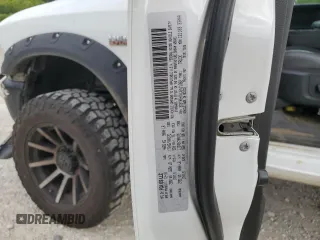 2018 Ram 2500 Tradesman z VIN 3C6TR5HTXJG411392, wystawiony jako Copart lot #65547024 z przebiegiem 136 732 mil mil oraz Szkoda całkowita • Salvage title. Historia ofert i sprzedaży dostępna na DreamBid. Obrazek 14.