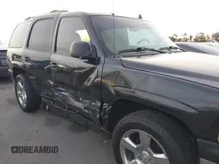 2006 Chevrolet Tahoe LS with VIN 1GNEC13V46R105064, listed as a IAAI auction lot 41398267 with 205,168 mi miles. Bid and sale history available at carsss.com. Image 6.