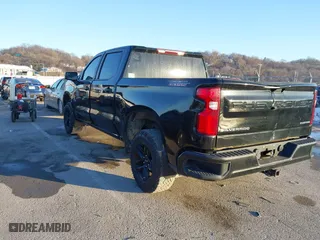 2019 Chevrolet Silverado 1500 Custom Trail Boss with VIN 3GCPYCEH7KG121386, listed as a IAAI auction lot 41357405 with 100,355 mi miles. Bid and sale history available at carsss.com. Image 3.