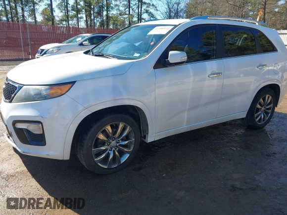 2011 Kia Sorento SX with VIN 5XYKW4A24BG093780, listed as a IAAI auction lot 41388971 with 171,673 mi miles. Bid and sale history available at carsss.com. Image 17.