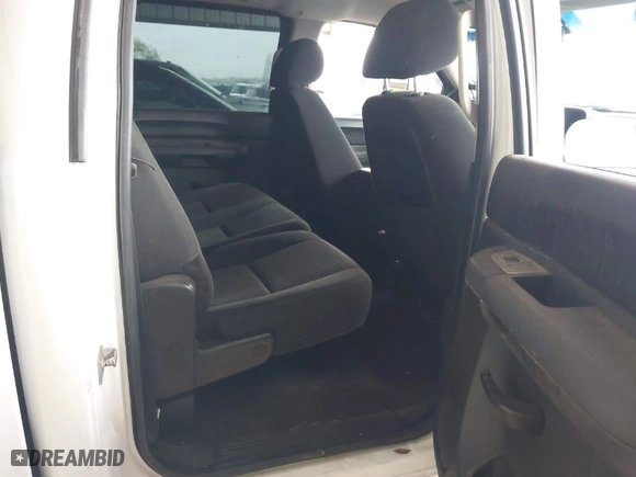 2011 Chevrolet Silverado 2500HD LT with VIN 1GC1KXCG5BF224042, listed as a IAAI auction lot 41960855 with 1 mi miles. Bid and sale history available at carsss.com. Image 8.