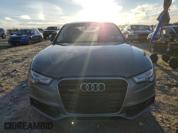 2016 Audi A5 Premium z VIN WAUD2AFR7GA011828, wystawiony jako Copart lot #87955625 z przebiegiem 84 413 mil mil oraz Czysty tytuł • Clean title. Historia ofert i sprzedaży dostępna na DreamBid. Obrazek 5.