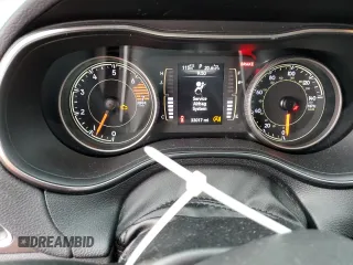 2019 Jeep Cherokee Latitude with VIN 1C4PJMCB2KD472342, listed as a Copart auction lot 60884805 with 33,017 mi miles and Salvage title. Bid and sale history available at DreamBid. Image 9.
