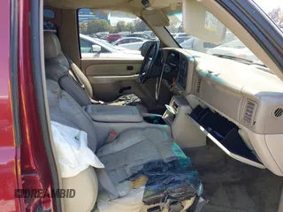 2002 Chevrolet Tahoe LT with VIN 1GNEC13Z92R126893, listed as a IAAI auction lot 42149116 with 223,672 mi miles and . Bid and sale history available at DreamBid. Image 5.