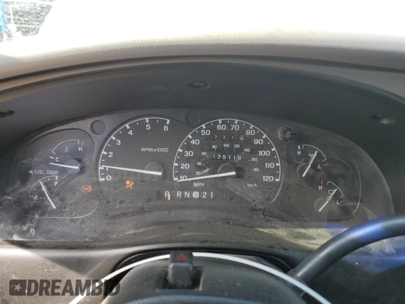 2000 Ford Explorer XLT with VIN 1FMZU83PXYZA71034, listed as a Copart auction lot 55447585 with 175,118 mi miles and Salvage title. Bid and sale history available at DreamBid. Image 9.