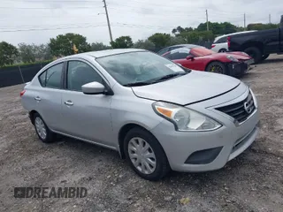 2016 Nissan Versa S with VIN 3N1CN7AP8GL883199, listed as a IAAI auction lot 42005328 with 40,659 mi miles. Bid and sale history available at carsss.com. Image 1.