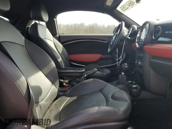 2012 MINI Coupe S z VIN WMWSX3C54CT465636, wystawiony jako Copart lot #46641355 z przebiegiem 144 611 mil mil oraz Szkoda całkowita • Salvage title. Historia ofert i sprzedaży dostępna na DreamBid. Obrazek 10.