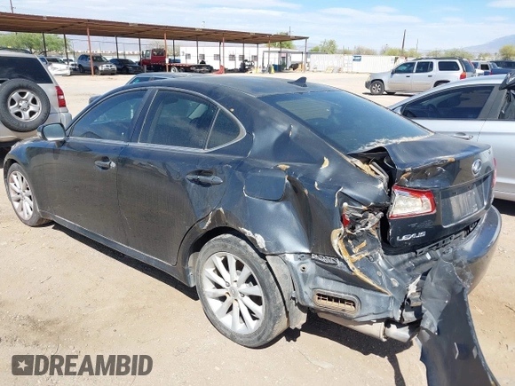 2009 Lexus IS with VIN JTHBK262995088777, listed as a IAAI auction lot 41908060 with 174,386 mi miles. Bid and sale history available at carsss.com. Image 3.