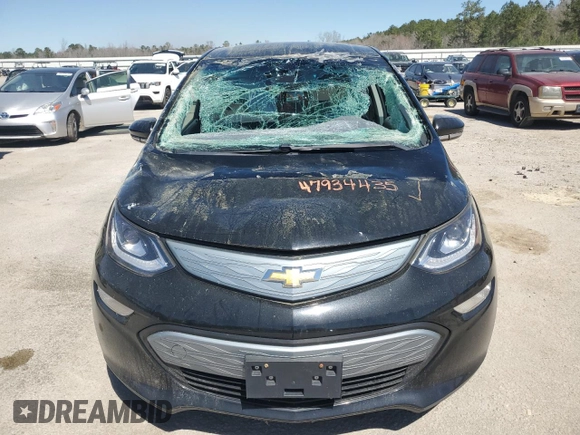 2017 Chevrolet Bolt EV LT z VIN 1G1FW6S08H4165154, wystawiony jako Copart lot #47934435 z przebiegiem 76 692 mil mil oraz Szkody całkowita. Historia ofert i sprzedaży dostępna na DreamBid. Obrazek 5.