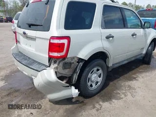 2008 Ford Escape XLS с VIN 1FMCU02Z78KC32703, выставлен на аукционе IAAI как лот 41998928 с пробегом 212 746 миль миль и . История ставок и продаж доступна на DreamBid. Изображение 6.