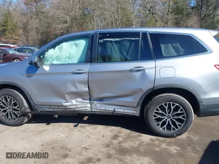 2016 Honda Pilot EX-L with VIN 5FNYF6H72GB097557, listed as a IAAI auction lot 41628145 with 155,151 mi miles. Bid and sale history available at carsss.com. Image 14.