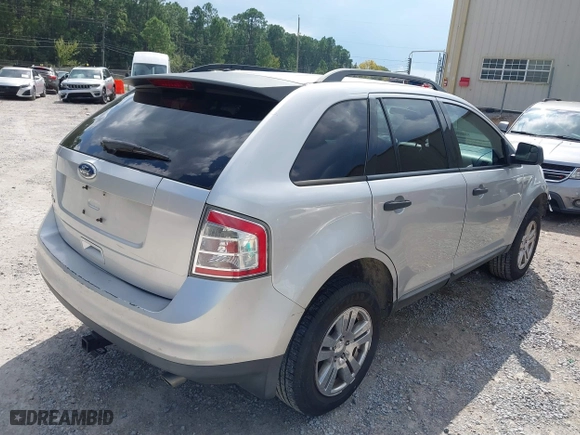 2010 Ford Edge SE with VIN 2FMDK3GC4ABB25608, listed as a IAAI auction lot 40388620 with 237,780 mi miles. Bid and sale history available at carsss.com. Image 4.