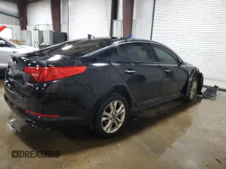 2011 Kia Optima EX with VIN KNAGN4A65B5165071, listed as a Copart auction lot 53204235 with 136,552 mi miles and Salvage Title. Bid and sale history available at carsss.com. Image 3.