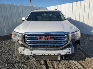 2019 GMC Acadia SLT z VIN 1GKKNMLS7KZ268786, wystawiony jako Copart lot #49250765 z przebiegiem 137 100 mil mil oraz Czysty tytuł • Clean title. Historia ofert i sprzedaży dostępna na DreamBid. Obrazek 5.