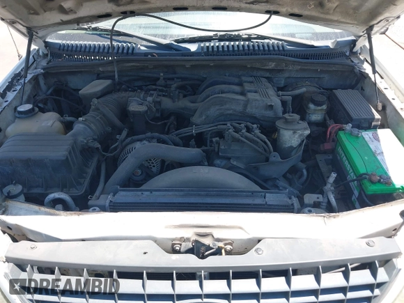 2005 Ford Explorer XLS z VIN 1FMZU62K85UA25172, wystawiony jako IAAI lot #42632323 z przebiegiem 360 978 mil mil oraz . Historia ofert i sprzedaży dostępna na DreamBid. Obrazek 10.