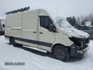 2021 Mercedes-Benz Sprinter Cargo with VIN W1Y4ECHY1MT063686, listed as a Copart auction lot 85093344 with 387,977 mi miles and Salvage Title. Bid and sale history available at carsss.com. Image 1.