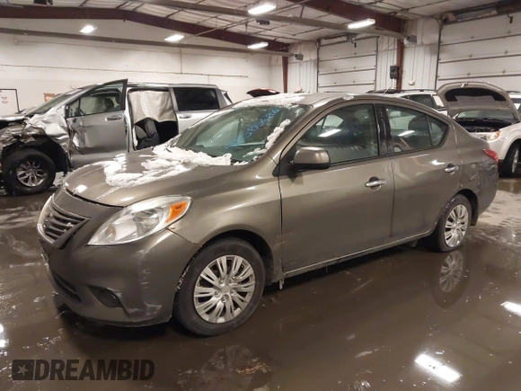 2014 Nissan Versa SV with VIN 3N1CN7AP2EK455471, listed as a IAAI auction lot 41585696 with 167,366 mi miles. Bid and sale history available at carsss.com. Image 17.