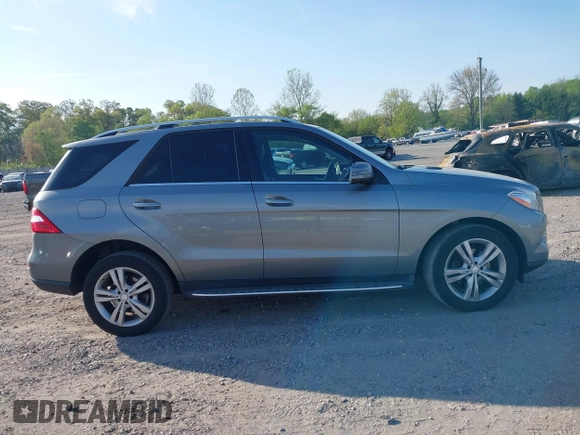 2014 Mercedes-Benz M 350 with VIN 4JGDA5HB3EA335235, listed as a IAAI auction lot 42150588 with 105,899 mi miles and . Bid and sale history available at DreamBid. Image 13.