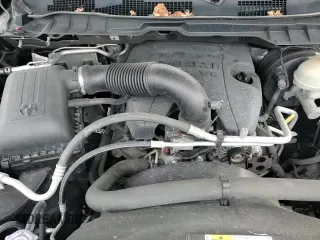 2017 Ram 1500 Laramie z VIN 1C6RR7VT6HS632873, wystawiony jako Copart lot #53528105 z przebiegiem 103 471 mil mil oraz Szkoda całkowita • Salvage title. Historia ofert i sprzedaży dostępna na DreamBid. Obrazek 13.