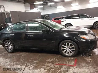 2017 Nissan Altima 2.5 SR with VIN 1N4AL3AP7HC279293, listed as a IAAI auction lot 41512244 with 68,643 mi miles. Bid and sale history available at carsss.com. Image 14.