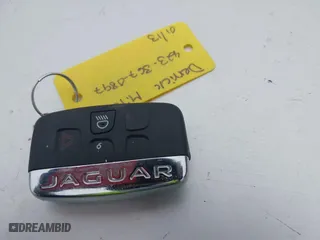 2018 Jaguar F-PACE 25t Premium with VIN SADCJ2FX2JA270891, listed as a IAAI auction lot 41381282 with 75,779 mi miles. Bid and sale history available at carsss.com. Image 11.