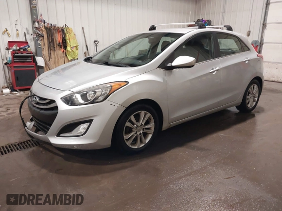 2013 Hyundai Elantra с VIN KMHD35LE4DU055414, выставлен на аукционе IAAI как лот 42023070 с пробегом 177 379 миль миль и . История ставок и продаж доступна на DreamBid. Изображение 18.