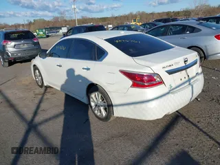 2013 Nissan Altima SV with VIN 1N4AL3AP1DC229855, listed as a IAAI auction lot 41876761 with 212,046 mi miles and . Bid and sale history available at carsss.com. Image 3.
