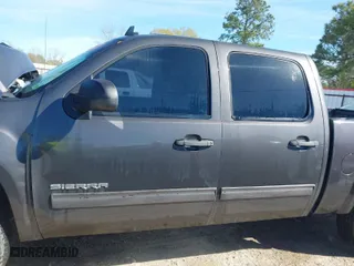 2011 GMC Sierra 1500 SLE with VIN 3GTP1VE03BG209393, listed as a IAAI auction lot 41800627 with 154,474 mi miles. Bid and sale history available at carsss.com. Image 14.