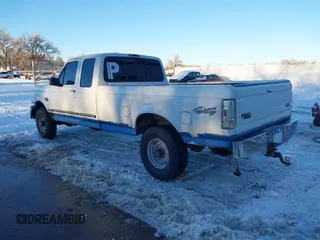 1997 Ford F-250 HD with VIN 1FTHX26F1VEA49739, listed as a IAAI auction lot 41238799 with 337,959 mi miles. Bid and sale history available at carsss.com. Image 3.