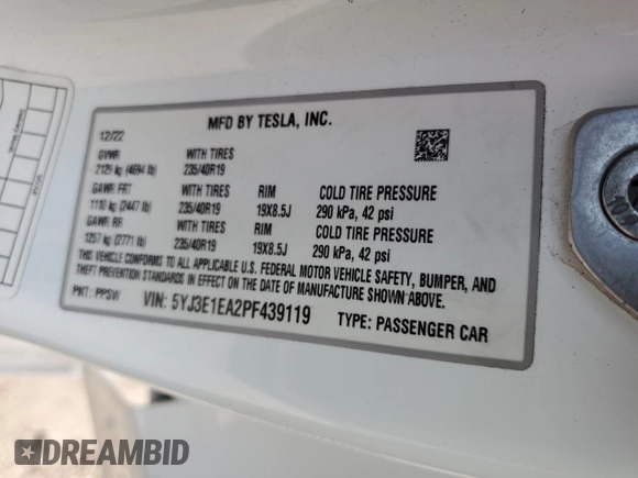 2023 Tesla Model 3 z VIN 5YJ3E1EA2PF439119, wystawiony jako Copart lot #60708065 z przebiegiem 48 717 mil mil oraz Nie do naprawy • Non repairable. Historia ofert i sprzedaży dostępna na DreamBid. Obrazek 12.