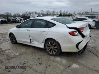 2015 Chrysler 200 S z VIN 1C3CCCBB5FN710029, wystawiony jako Copart lot #51744345 z przebiegiem 177 546 mil mil oraz Nie do naprawy • Non repairable. Historia ofert i sprzedaży dostępna na DreamBid. Obrazek 2.