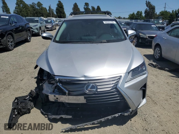 2017 Lexus RX 350 z VIN 2T2BZMCA3HC057798, wystawiony jako Copart lot #58393185 z przebiegiem 84 103 mil mil oraz Szkoda całkowita • Salvage title. Historia ofert i sprzedaży dostępna na DreamBid. Obrazek 5.