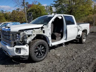 2022 GMC Sierra 3500HD Denali z VIN 1GT49WEYXNF282368, wystawiony jako Copart lot #76686364 z przebiegiem 63 832 mil mil oraz Szkody całkowita. Historia ofert i sprzedaży dostępna na DreamBid. Obrazek 1.