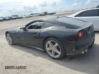 2017 Ferrari F12 z VIN ZFF74UFA8H0220199, wystawiony jako Copart lot #75630184 z przebiegiem Nie podano mil oraz Szkody całkowita. Historia ofert i sprzedaży dostępna na DreamBid. Obrazek 2.