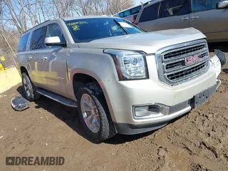 2016 GMC Yukon XL SLE with VIN 1GKS2FKC9GR458451, listed as a IAAI auction lot 41664562 with 196,400 mi miles. Bid and sale history available at carsss.com. Image 1.