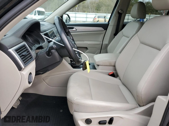 2019 Volkswagen Atlas SE with VIN 1V2LR2CA0KC505636, listed as a Copart auction lot 47648835 with 107,426 mi miles and Salvage title. Bid and sale history available at DreamBid. Image 7.