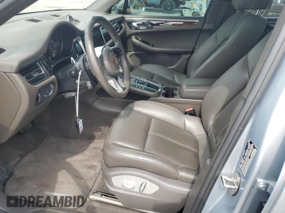 2019 Porsche Macan with VIN WP1AA2A58KLB05313, listed as a Copart auction lot 53334995 with 29,200 mi miles and Salvage title. Bid and sale history available at DreamBid. Image 7.