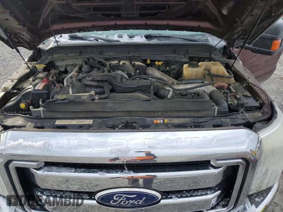 2011 Ford F-250 XL with VIN 1FT7X2BTXBEA18041, listed as a Copart auction lot 41991455 with 111,915 mi miles and Salvage Title. Bid and sale history available at DreamBid. Image 13.