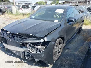 2025 Mercedes-Benz CLA 250 z VIN W1K5J4GBXSN481534, wystawiony jako IAAI lot #42254760 z przebiegiem 7 738 mil mil oraz . Historia ofert i sprzedaży dostępna na DreamBid. Obrazek 20.