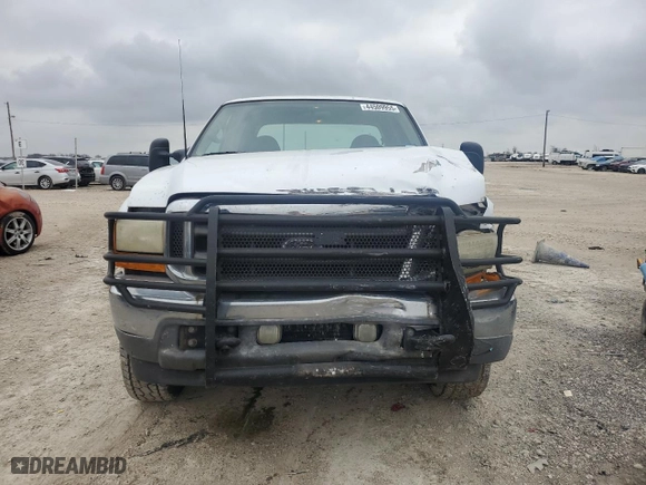 2001 Ford Super Duty F-250 XL with VIN 1FTNW21F31EC37508, listed as a Copart auction lot 44509955 with 472,459 mi miles and Salvage Title. Bid and sale history available at carsss.com. Image 5.