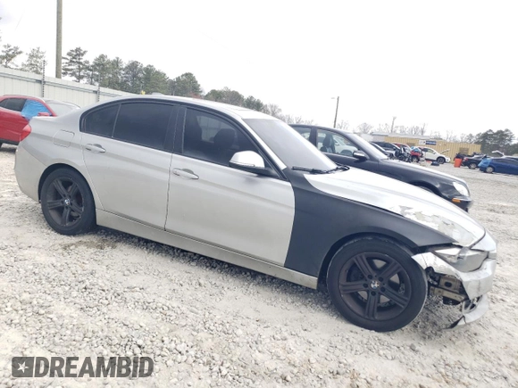 2014 BMW 3 Series 320i with VIN WBA3B1C57EK134727, listed as a Copart auction lot 47895175 with 214,394 mi miles and Clean Title. Bid and sale history available at carsss.com. Image 4.