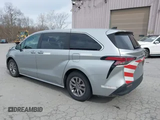 2021 Toyota Sienna LE z VIN 5TDKSKFCXMS036779, wystawiony jako IAAI lot #42037165 z przebiegiem 351 529 mil mil oraz . Historia ofert i sprzedaży dostępna na DreamBid. Obrazek 3.