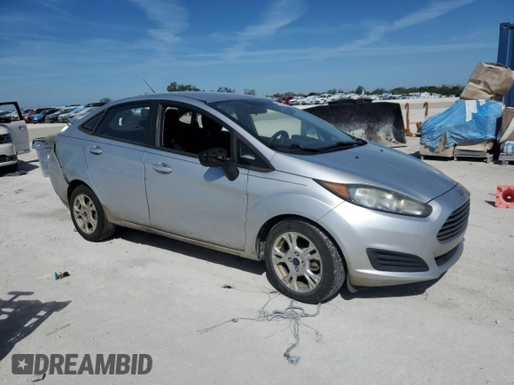 2015 Ford Fiesta SE z VIN 3FADP4BJ4FM219596, wystawiony jako Copart lot #44907085 z przebiegiem 104 629 mil mil oraz Szkoda całkowita • Salvage title. Historia ofert i sprzedaży dostępna na DreamBid. Obrazek 4.